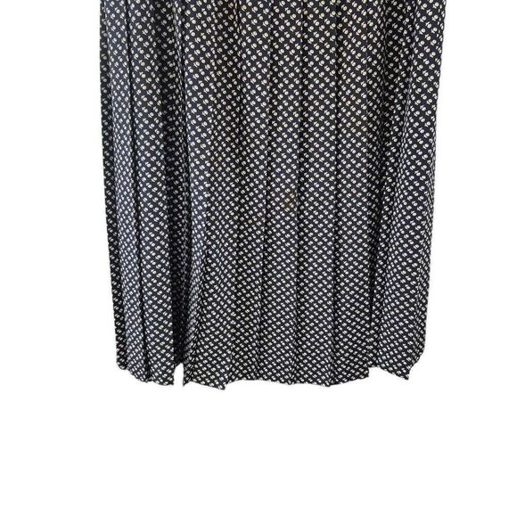 Navy & White Mini Floral Polyester Pleated Skirt with Matching Scarf or Sash - Picture 3 of 8